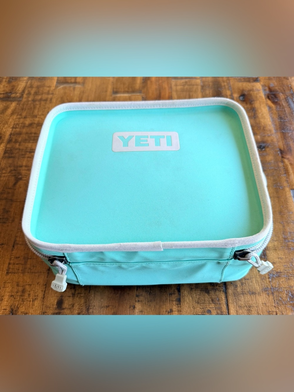 Yeti Daytrip Lunch Box Insulated Soft Lunch Bag Tote Snack Box Mint Green